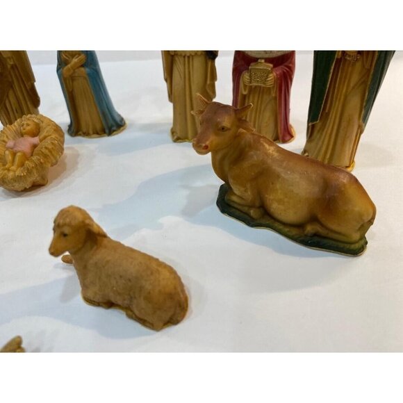 Vintage Nativity 12 Pc ART Plastics Figures Holy Family British Hong Kong - Picture 5 of 6